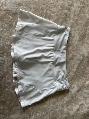 Lululemon White Tennish Skort